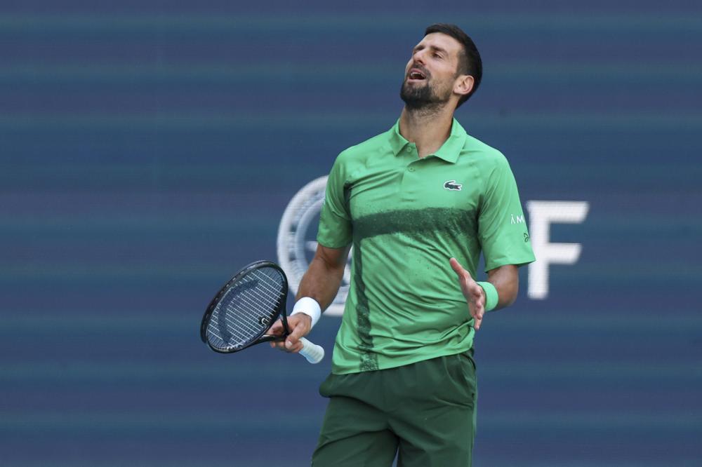 名记：恩昆库因伤将缺席周一训练，切尔西已同意他推迟回归