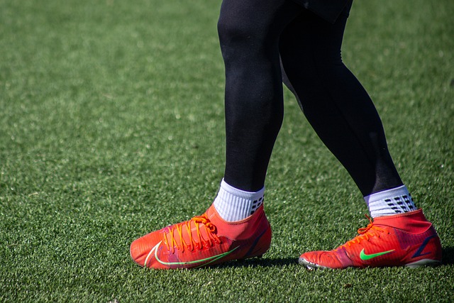 克勒舍：泽特尔属于德国最优秀的门将之一，他有望入选国家队